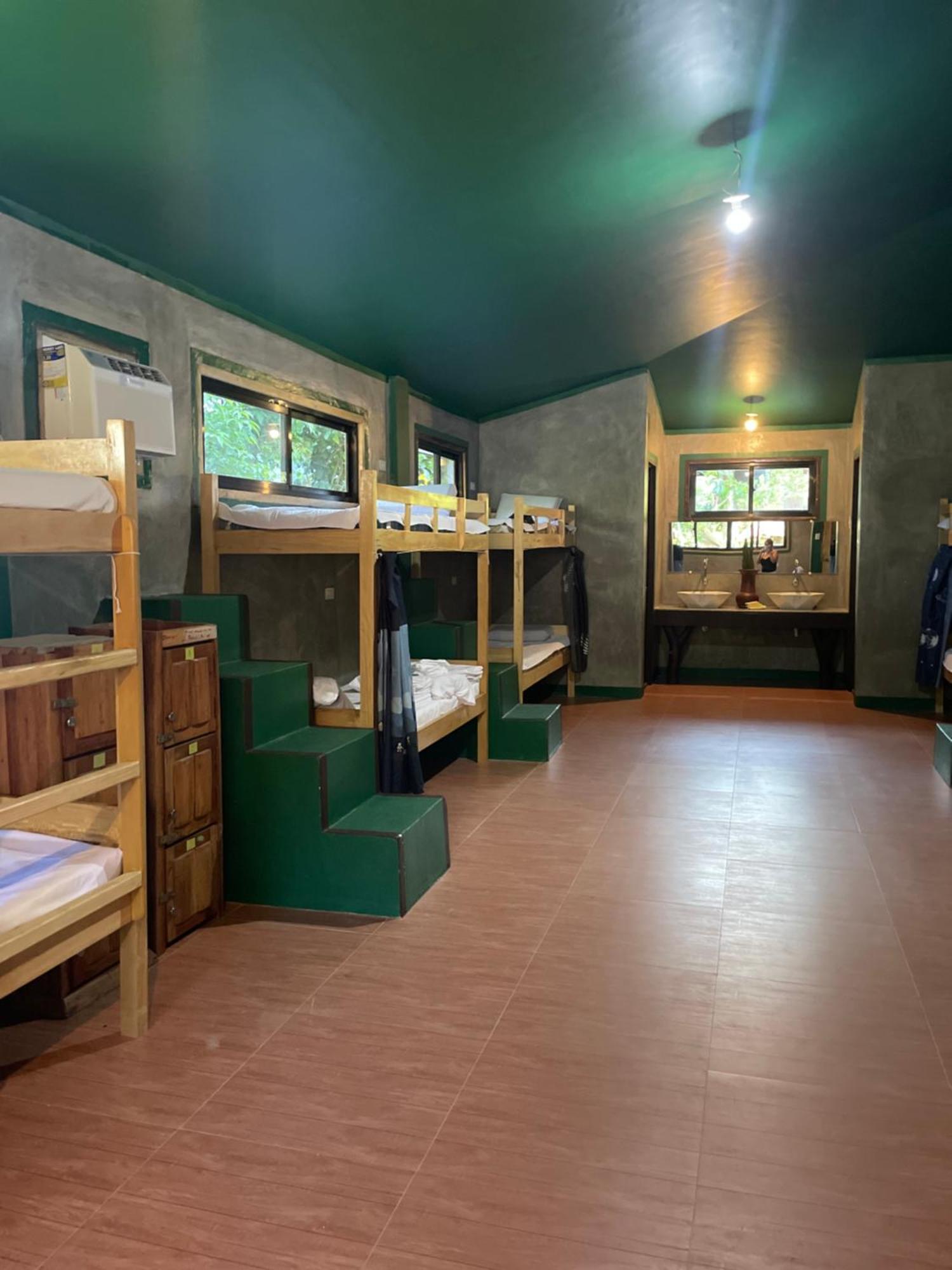 Chelle'S Guesthouse And Backpackers Siquijor Εξωτερικό φωτογραφία