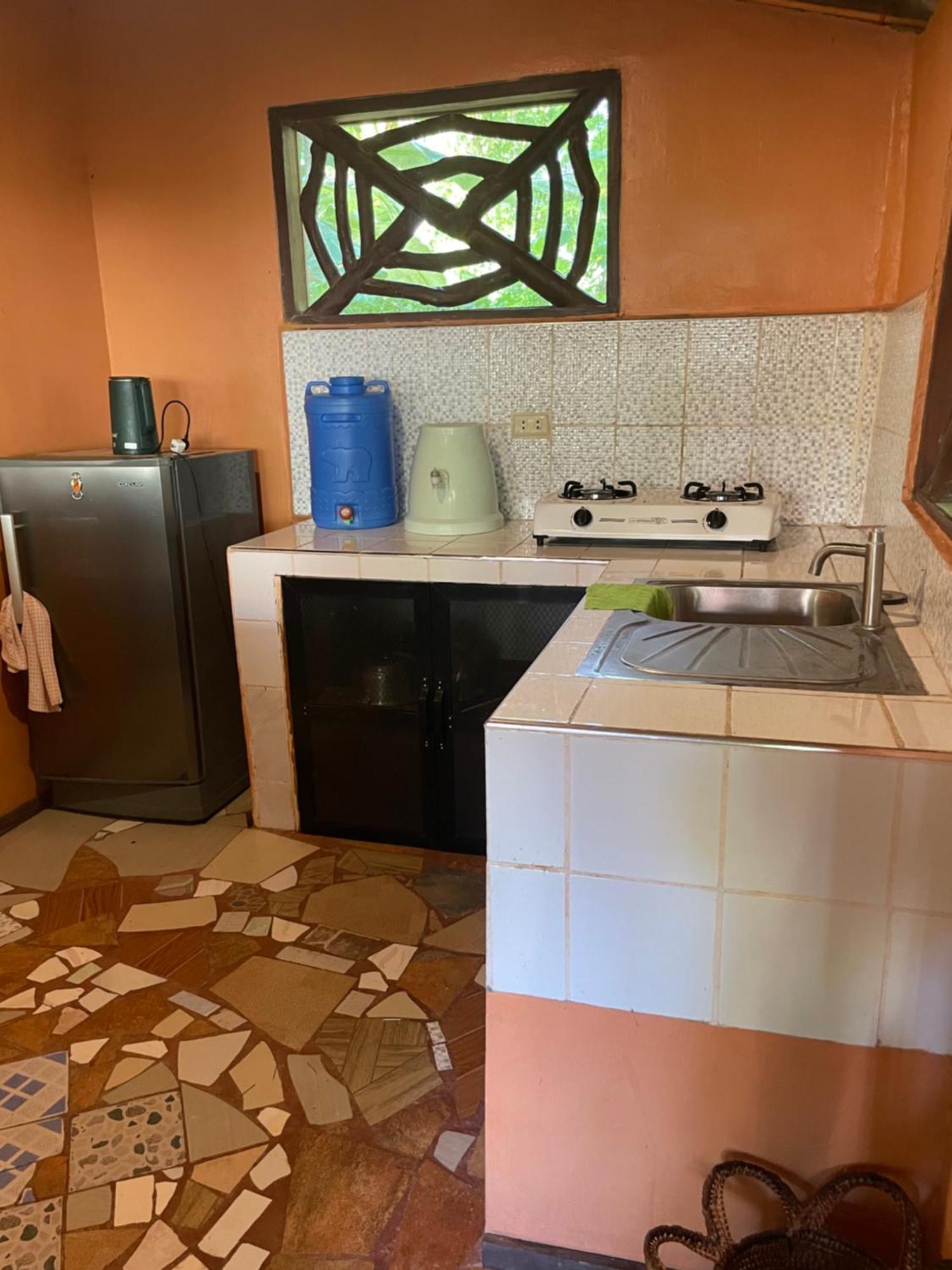Chelle'S Guesthouse And Backpackers Siquijor Εξωτερικό φωτογραφία