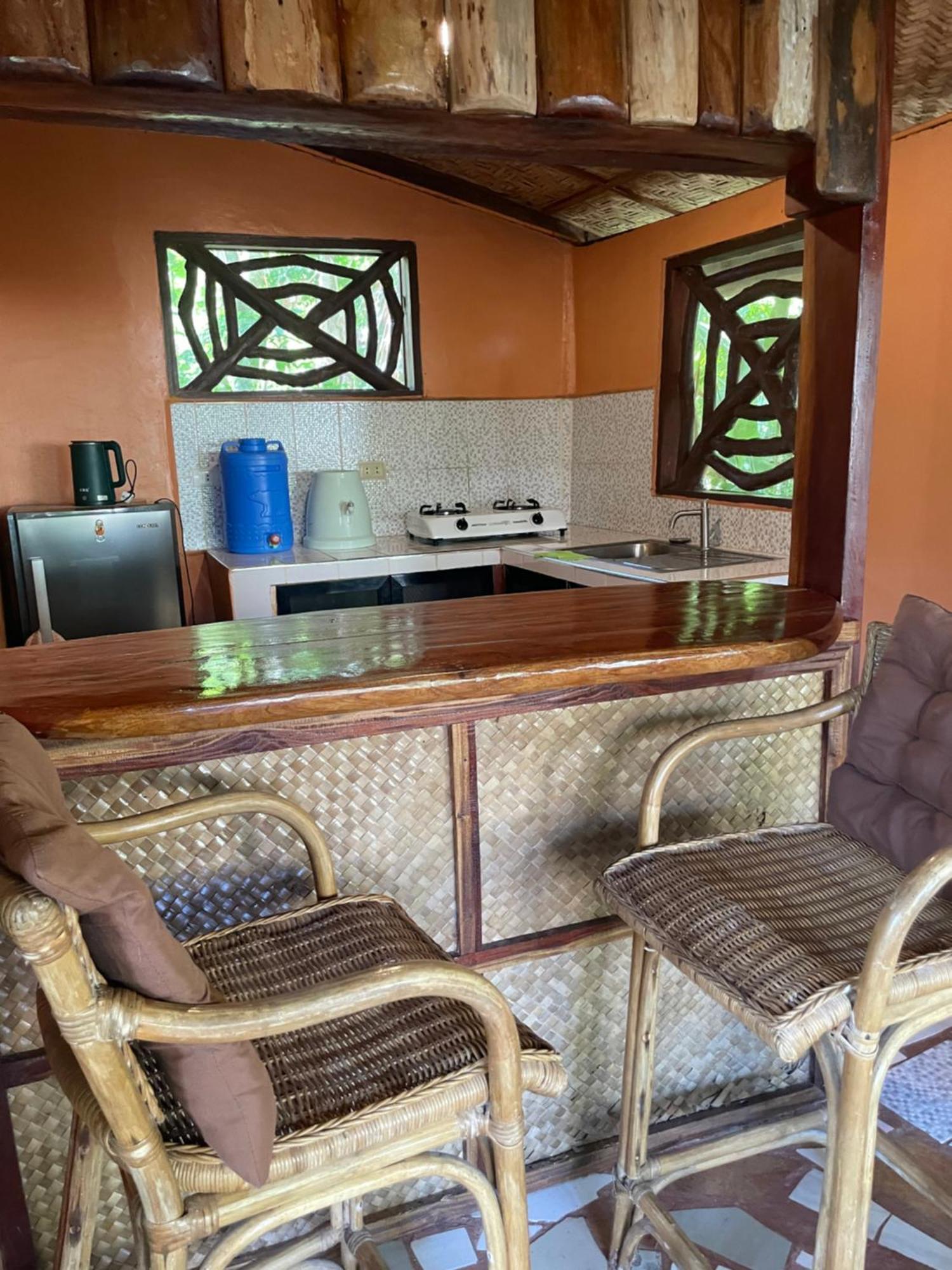 Chelle'S Guesthouse And Backpackers Siquijor Εξωτερικό φωτογραφία