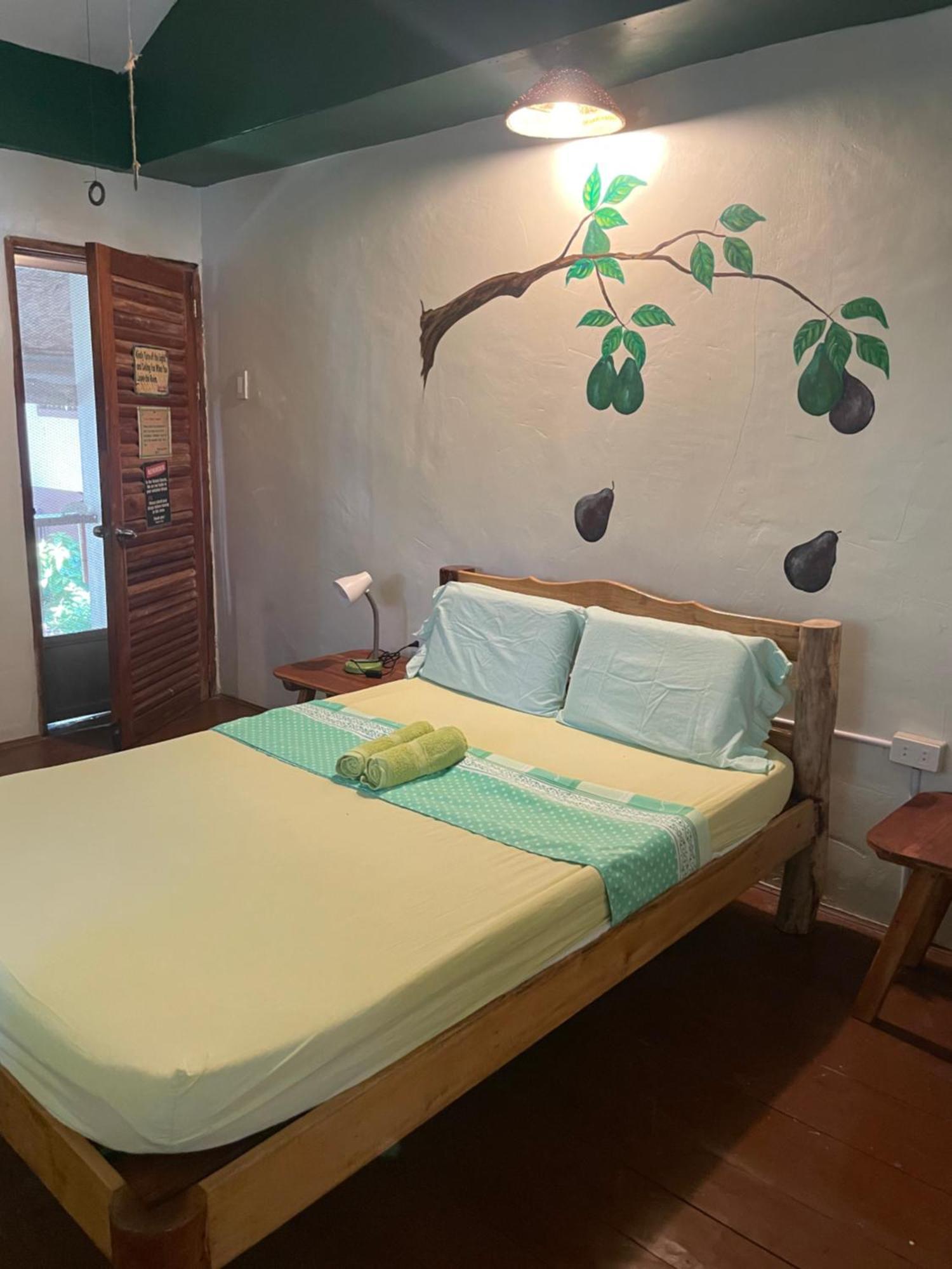 Chelle'S Guesthouse And Backpackers Siquijor Εξωτερικό φωτογραφία