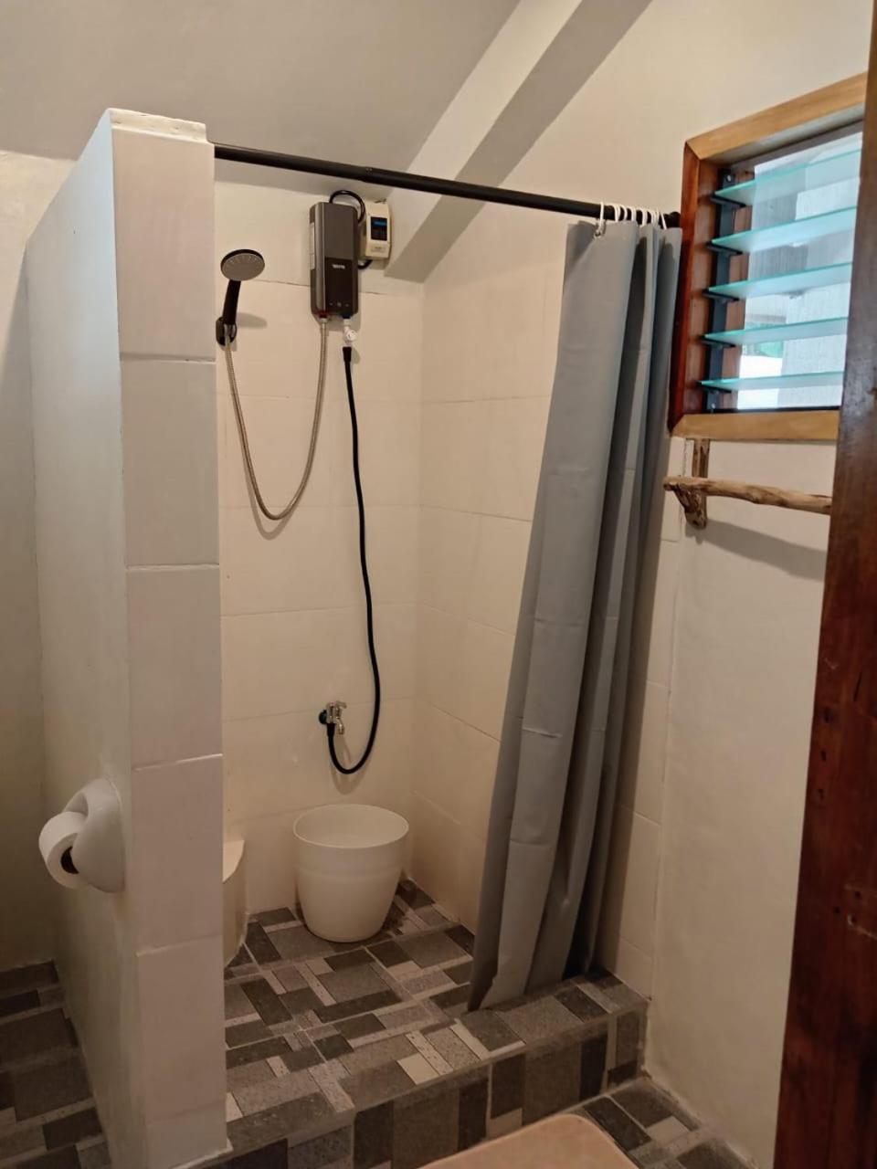 Chelle'S Guesthouse And Backpackers Siquijor Εξωτερικό φωτογραφία