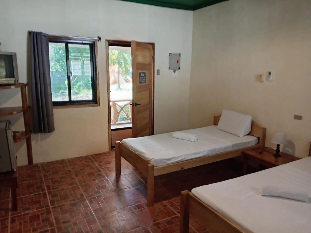 Chelle'S Guesthouse And Backpackers Siquijor Εξωτερικό φωτογραφία
